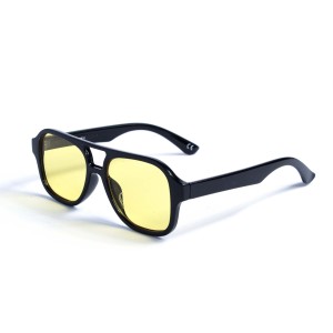 Женские сонцезащитные очки 13141 чёрные с жёлтой линзой 